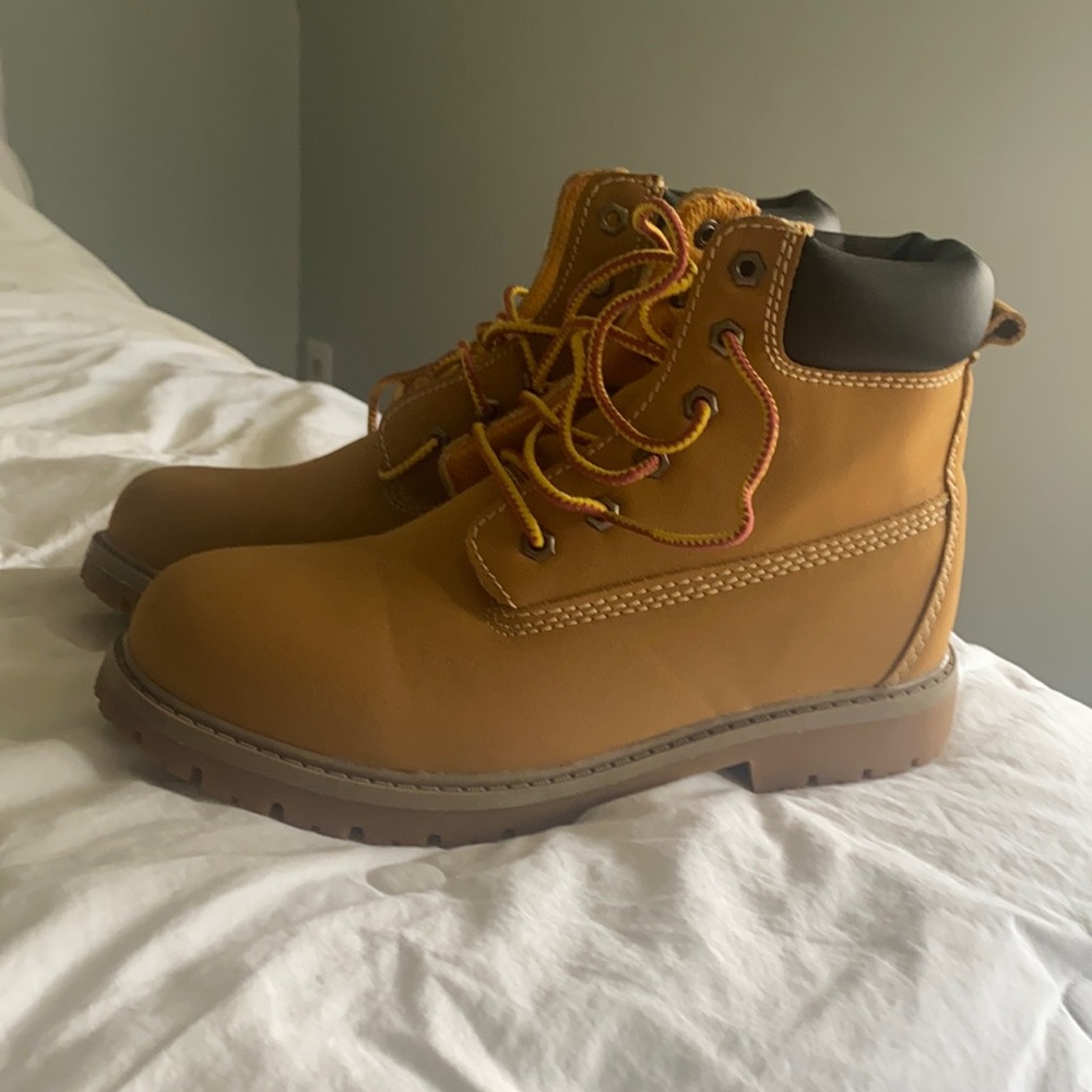 Men’s 8 1/2 Work Boots